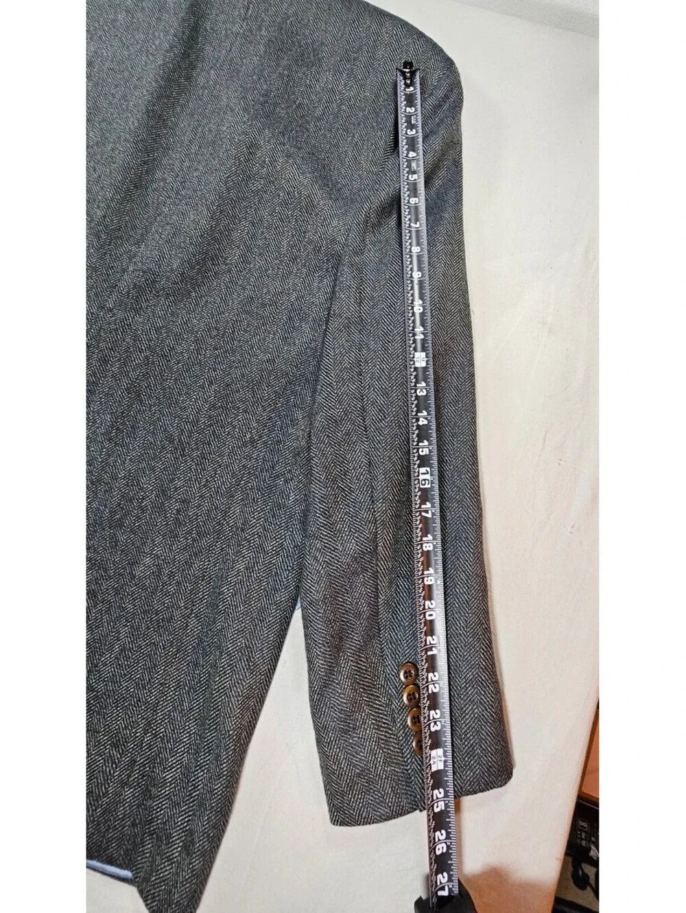 Oak Creek for Dillard's 100% Wool Blazer. 42L. Herringbone pattern. Made in USA.